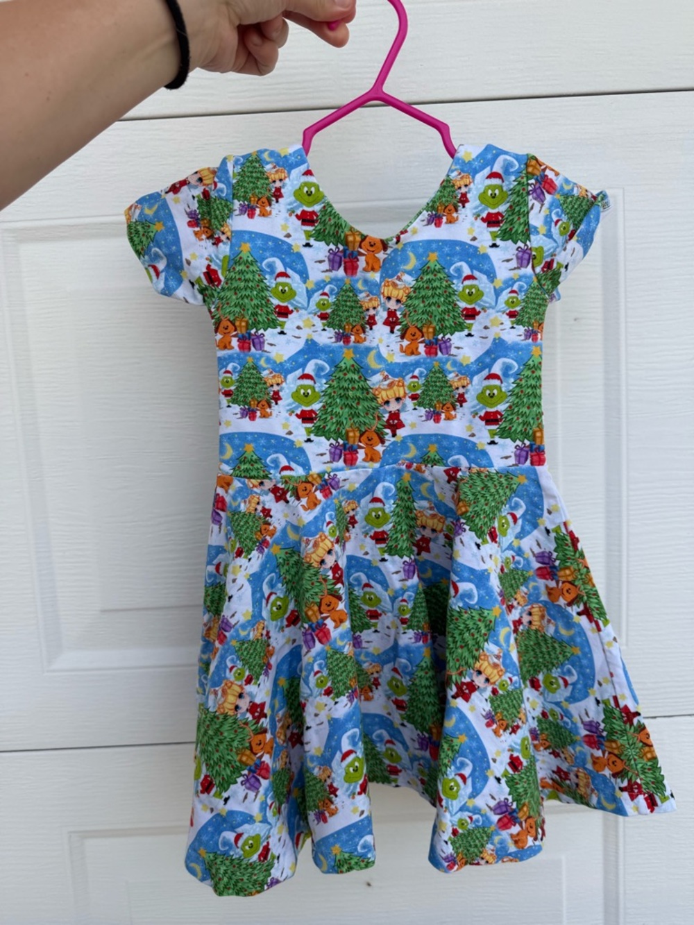 Grinch cartoon dress. Cindy Lu Hoo. Short sleeve.